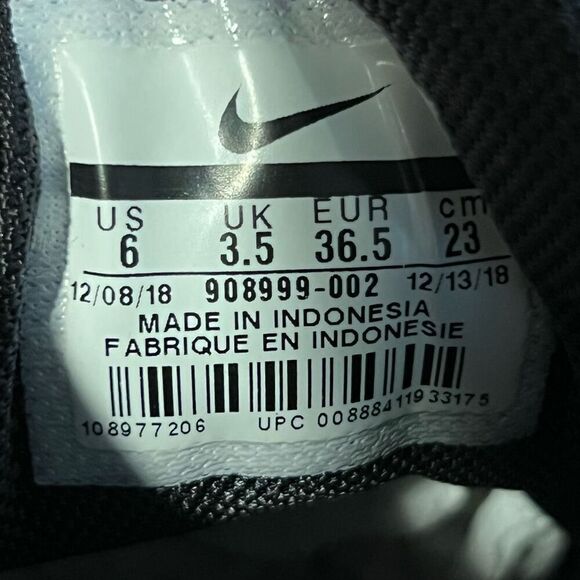 Womens NIKE Revolution 4 Triple Black Running Shoes / Size 6 - Picture 5 of 9